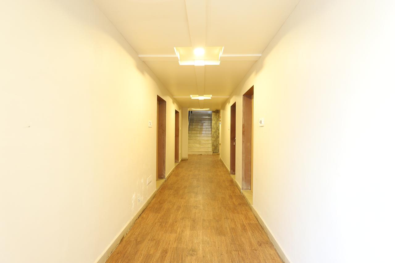 Hotel Loyal Residency Jāmnagar 외부 사진